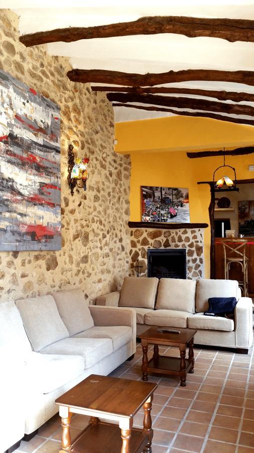 Podiumberg Hotel Quatretondeta ภายนอก รูปภาพ