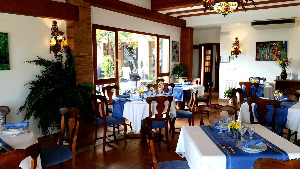 Podiumberg Hotel Quatretondeta ภายนอก รูปภาพ
