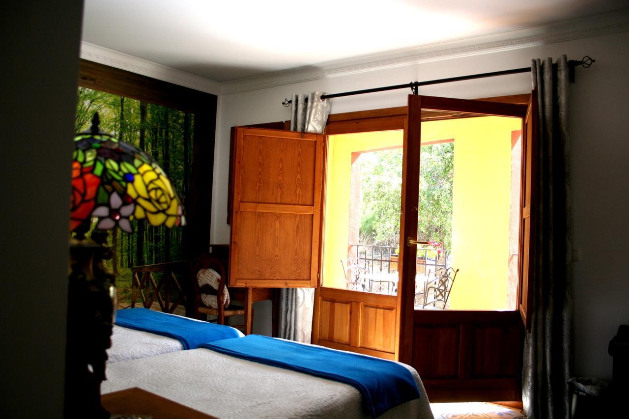 Podiumberg Hotel Quatretondeta ภายนอก รูปภาพ