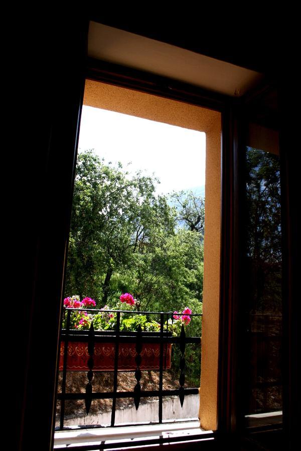 Podiumberg Hotel Quatretondeta ภายนอก รูปภาพ