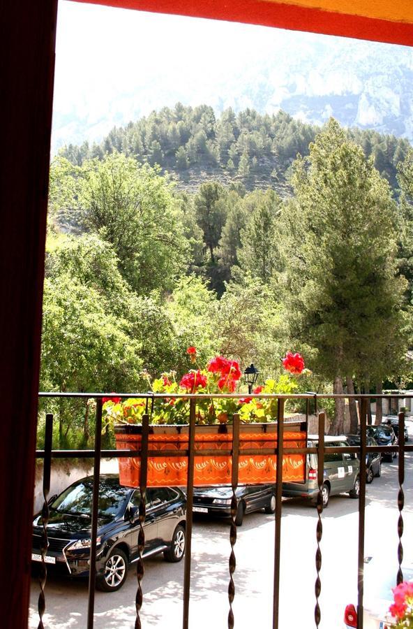 Podiumberg Hotel Quatretondeta ภายนอก รูปภาพ