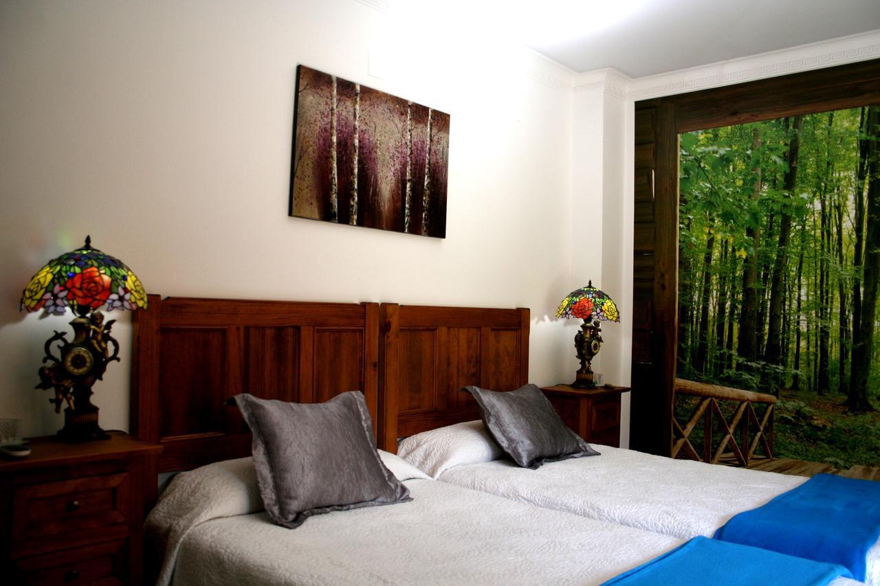 Podiumberg Hotel Quatretondeta ภายนอก รูปภาพ